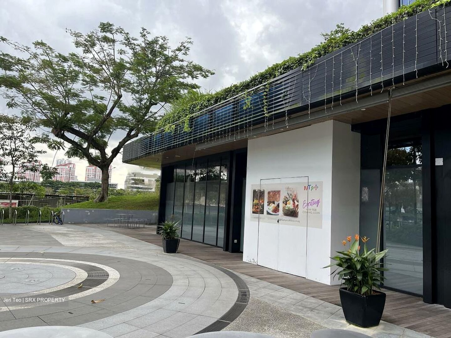 New Tech Park (D19), Retail #526479881